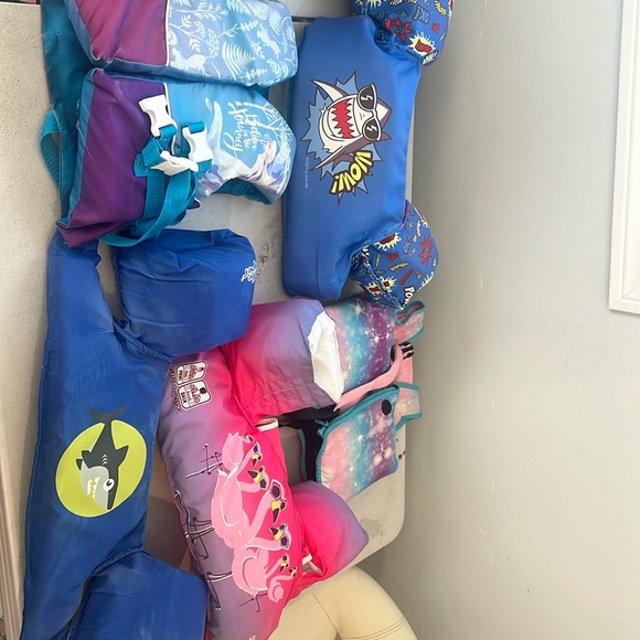 Kids/Toddler Swim Vest for each $10 - Picture 1 of 1